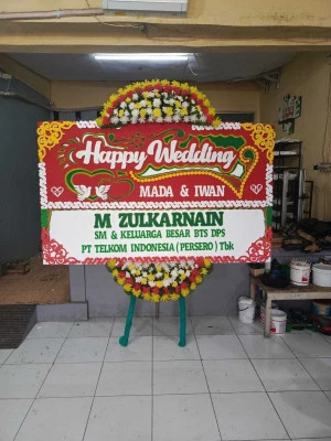 Papan Bunga di Tukinggedong Puring